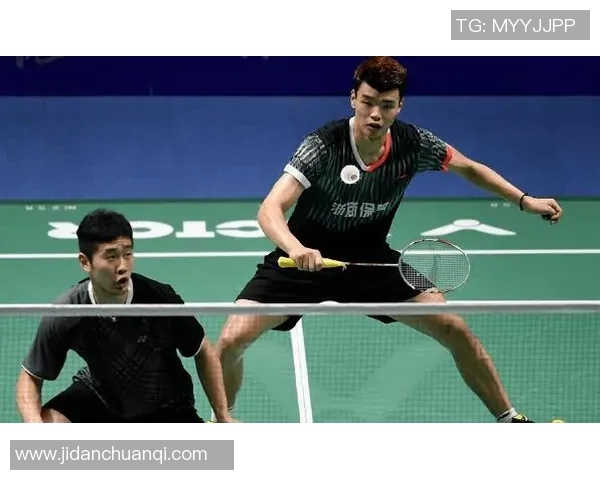 成都羽毛球队进攻战术解析与实战应用探讨 成都羽毛球队进攻战术解析与实战应用探讨